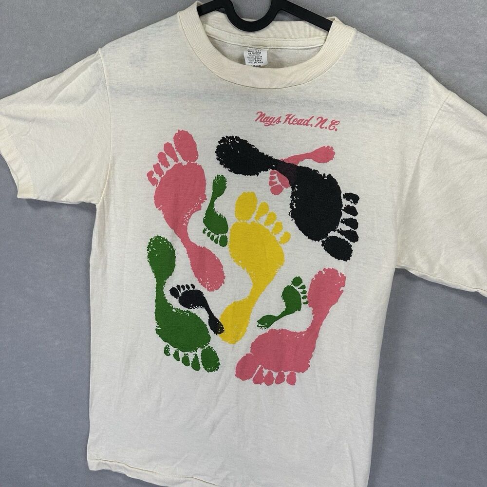 Vintage Women’s M Single Stitch Nags Head,‎ NC Multicolor Footprint Souvenir